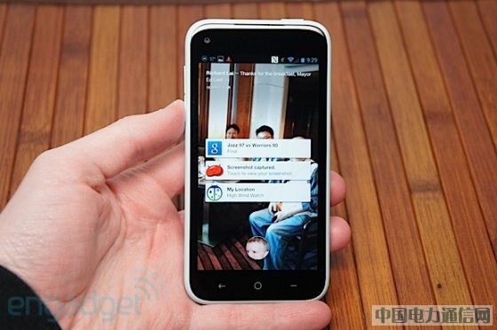 ���ư�Facebook�֙C(j��)HTC First