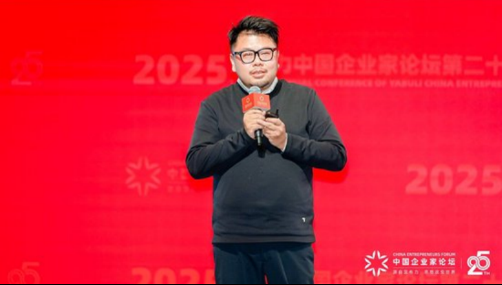 �����X�Ƽ���ʼ�˼�CEO�n�ة��
